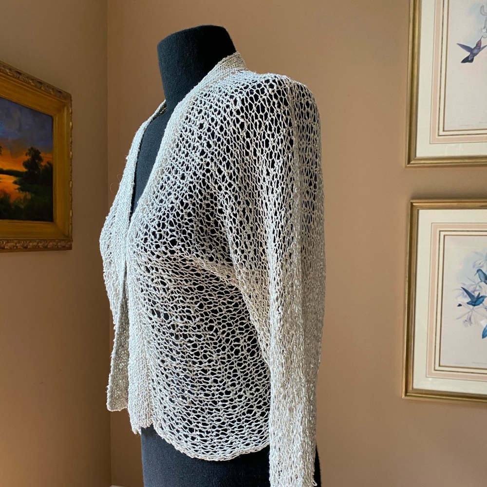 Issa and Company cream colored crocheted top